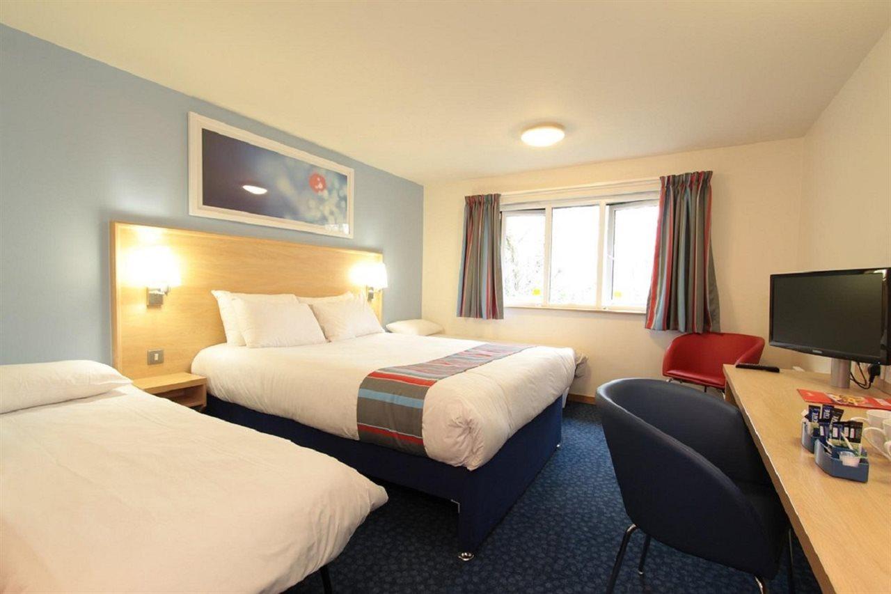 Travelodge Kettering Exterior photo
